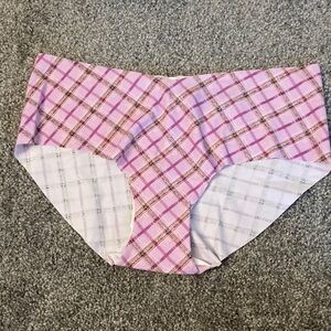 NWT Victoria’s Secret Hiphugger Panty